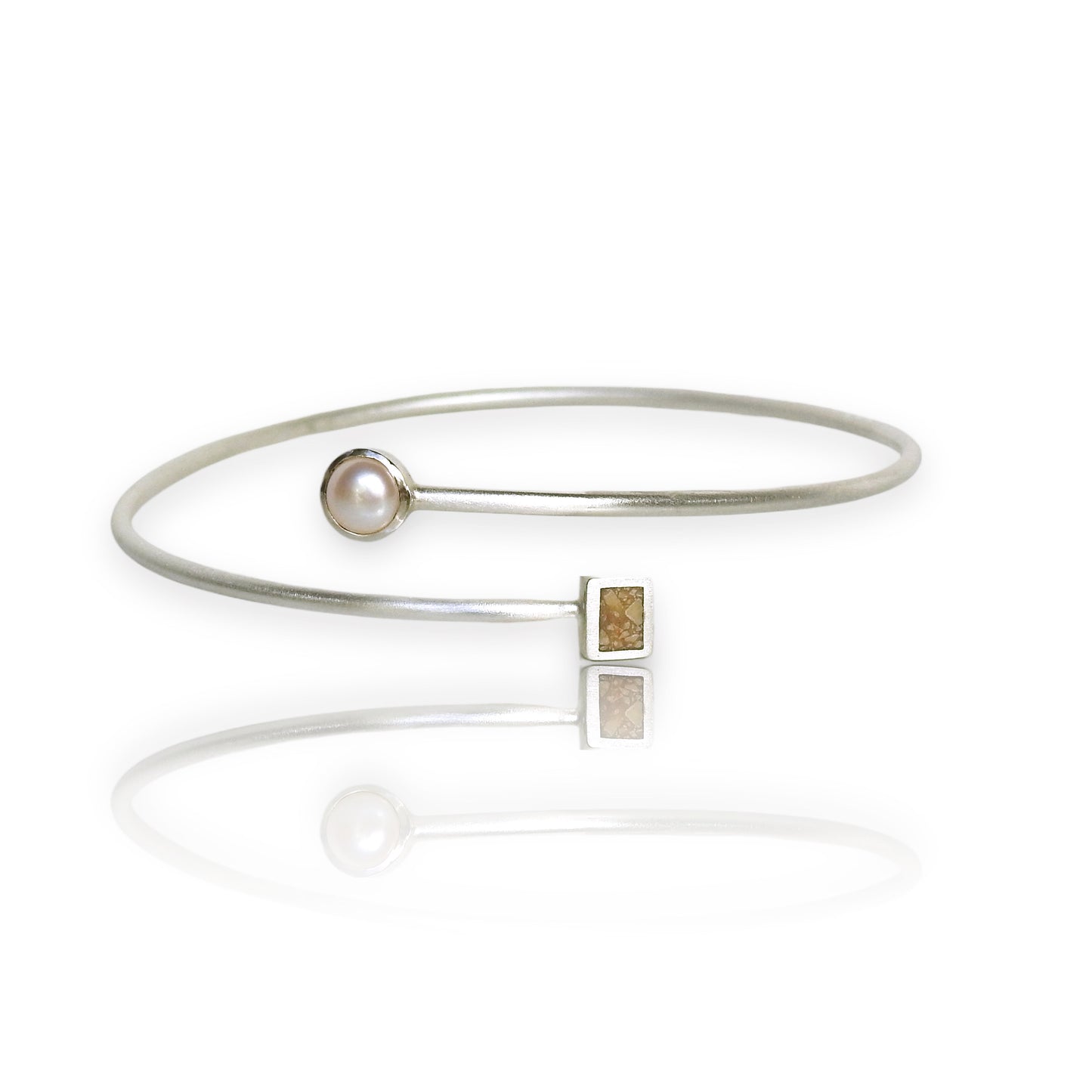 Inlay and pearl bangle