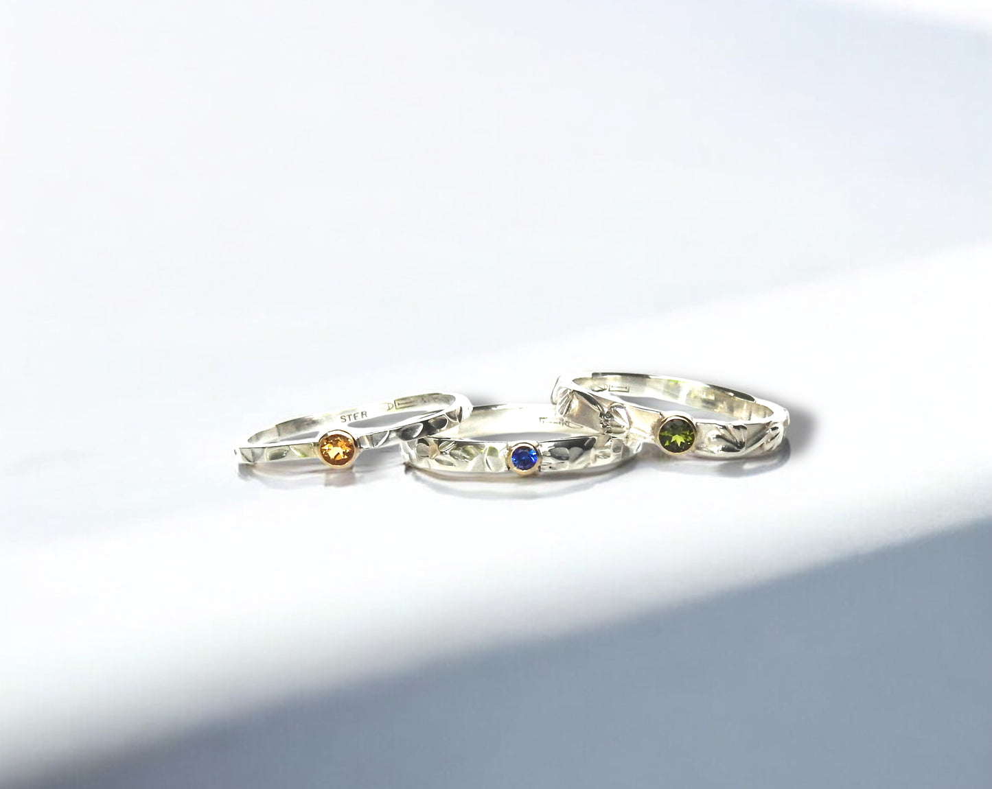 Blossom with yellow gold bezel and tourmaline