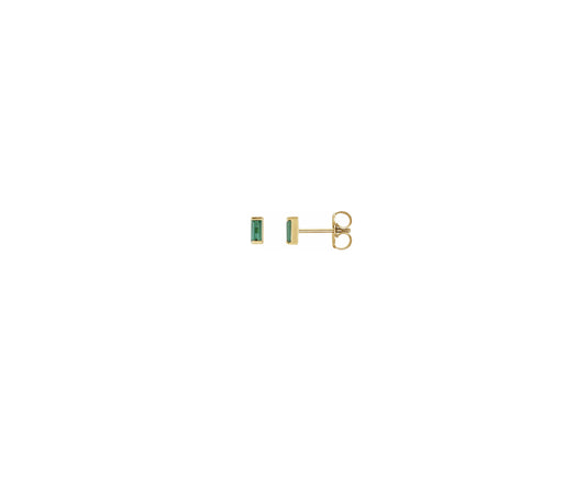 Hyphen baguette studs