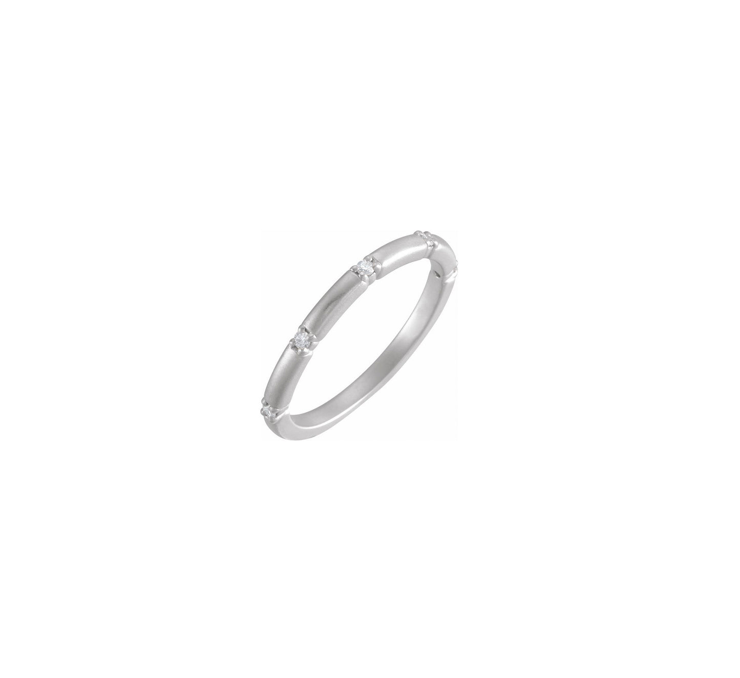 5x CANADAMARK 1.5mm F+ VS round diamonds Clean, classic band with open flush claw 5 diamond setting. Lovely, clean, thick sturdy substantial band with a heavy matte finish. Approx. 1.8mm width band x 2mm thickness .