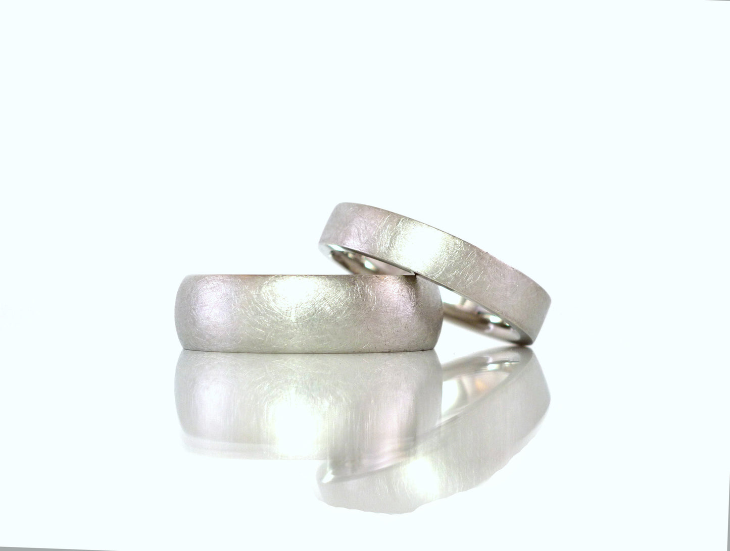 Canadian Handmade Custom, One of kind jewellery in gold, platinum, diamond, pearl, sapphire, Canadian diamonds, rubies, precious stone, semi-precious stone in Kingston, Ottawa, Toronto, Ontario, British Columbia, US, New York, California, L.A.