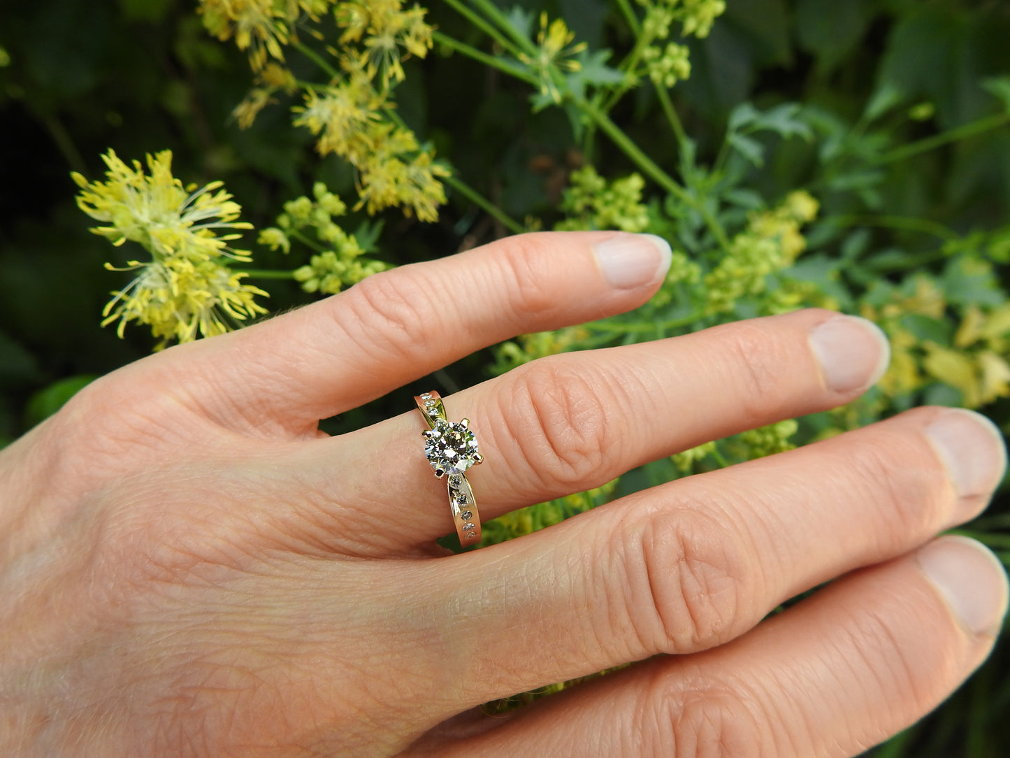 Canadian diamond engagement ring by ZEALmetal, Nicole Horlor, in Kingston, ON Canada