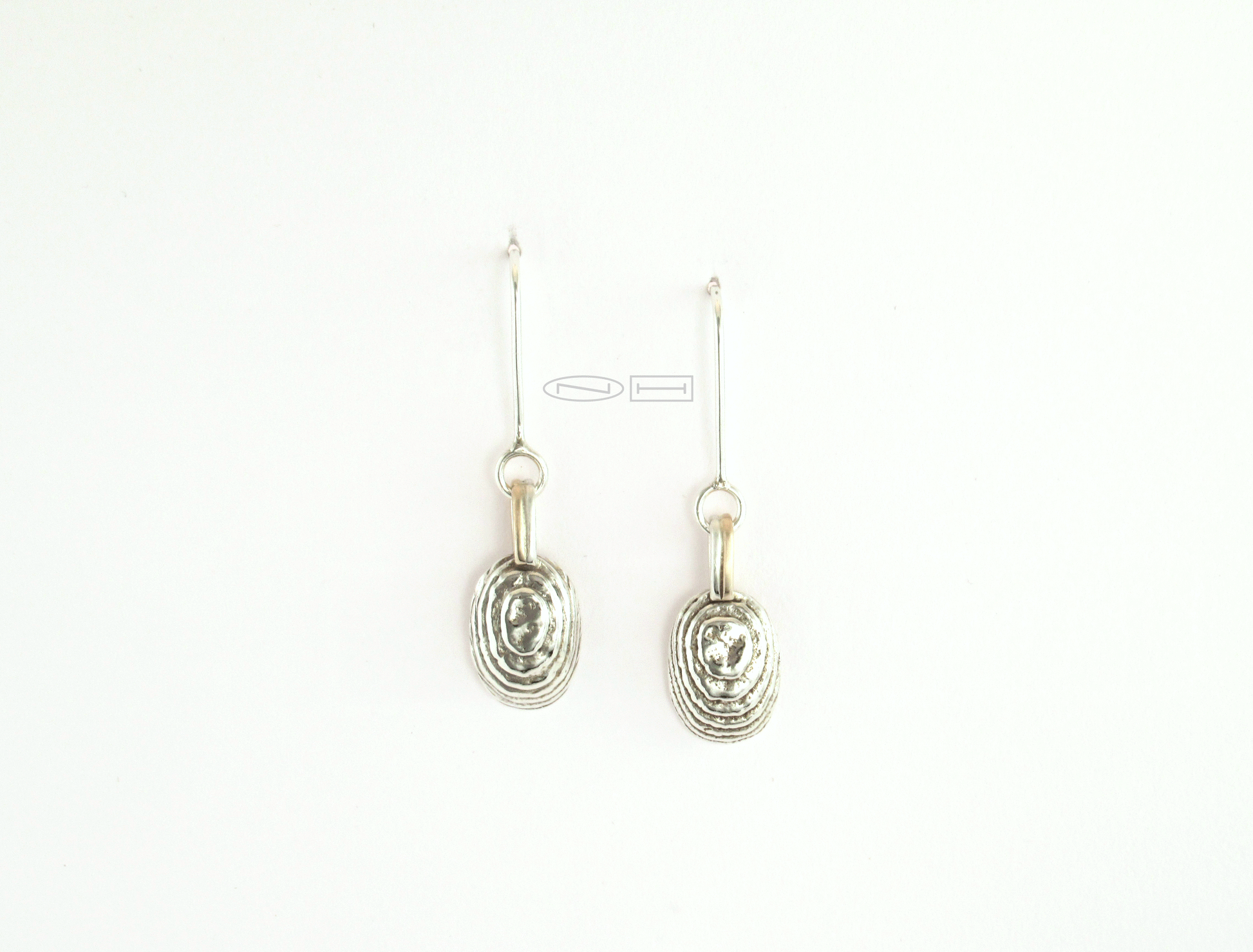 Canadian Handmade Custom, One of kind jewellery in gold, platinum, diamond, pearl, sapphire, Canadian diamonds, rubies, precious stone, semi-precious stone in Kingston, Ottawa, Toronto, Ontario, British Columbia, US, New York, California, L.A.
