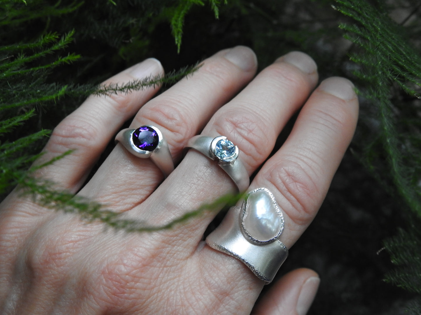 Flared bezel