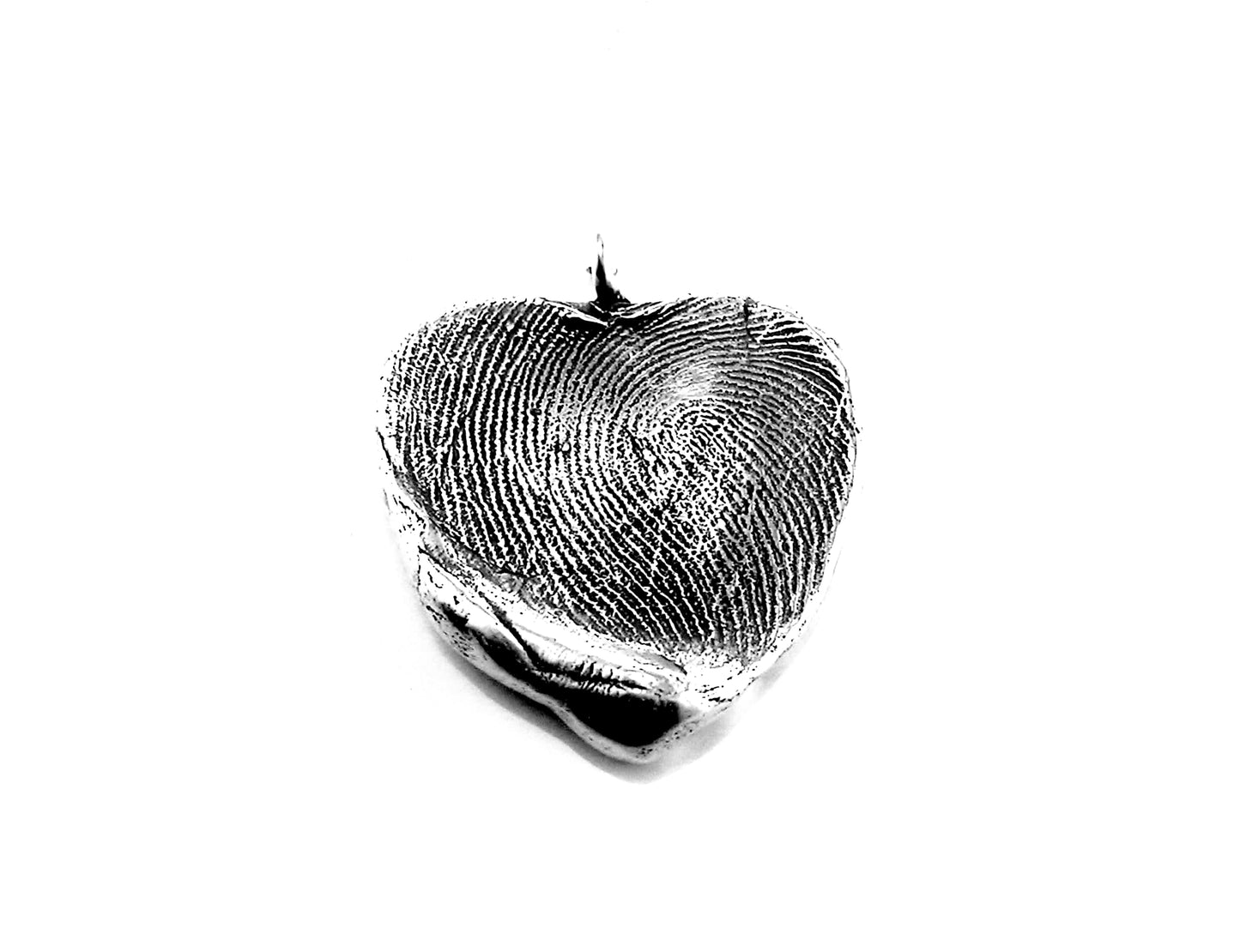 Personalized jewellery made from 100% recycled silver, gold, platinum, and palladium, by ZEALmetal, Nicole Horlor, in Kingston, ON, Canada