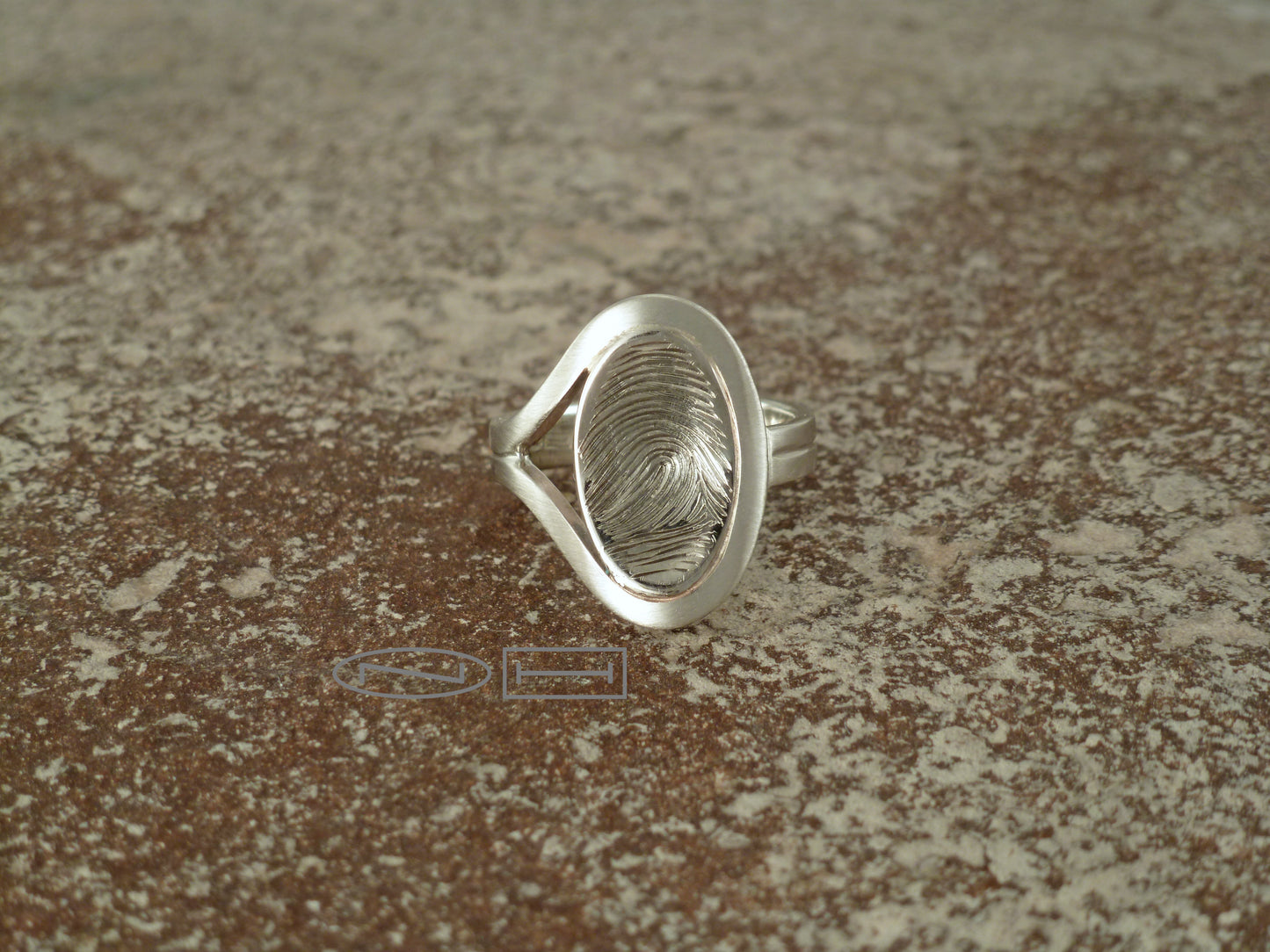 Personalized, fingerprint, thumbprint, dog print, jewellery made from 100% recycled silver, gold, platinum, and palladium, by ZEALmetal, Nicole Horlor, in Kingston, ON, Canada