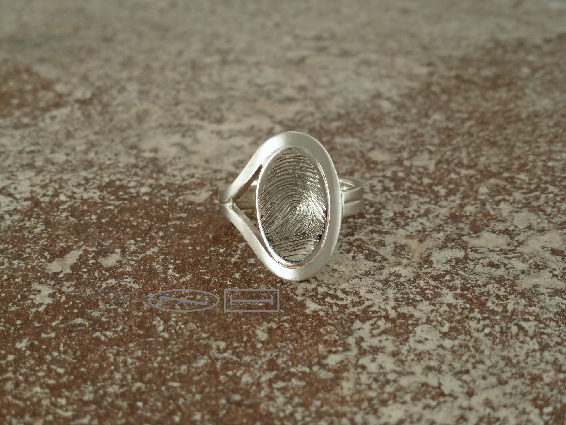 Personalized, fingerprint, thumbprint, dog print, jewellery made from 100% recycled silver, gold, platinum, and palladium, by ZEALmetal, Nicole Horlor, in Kingston, ON, Canada