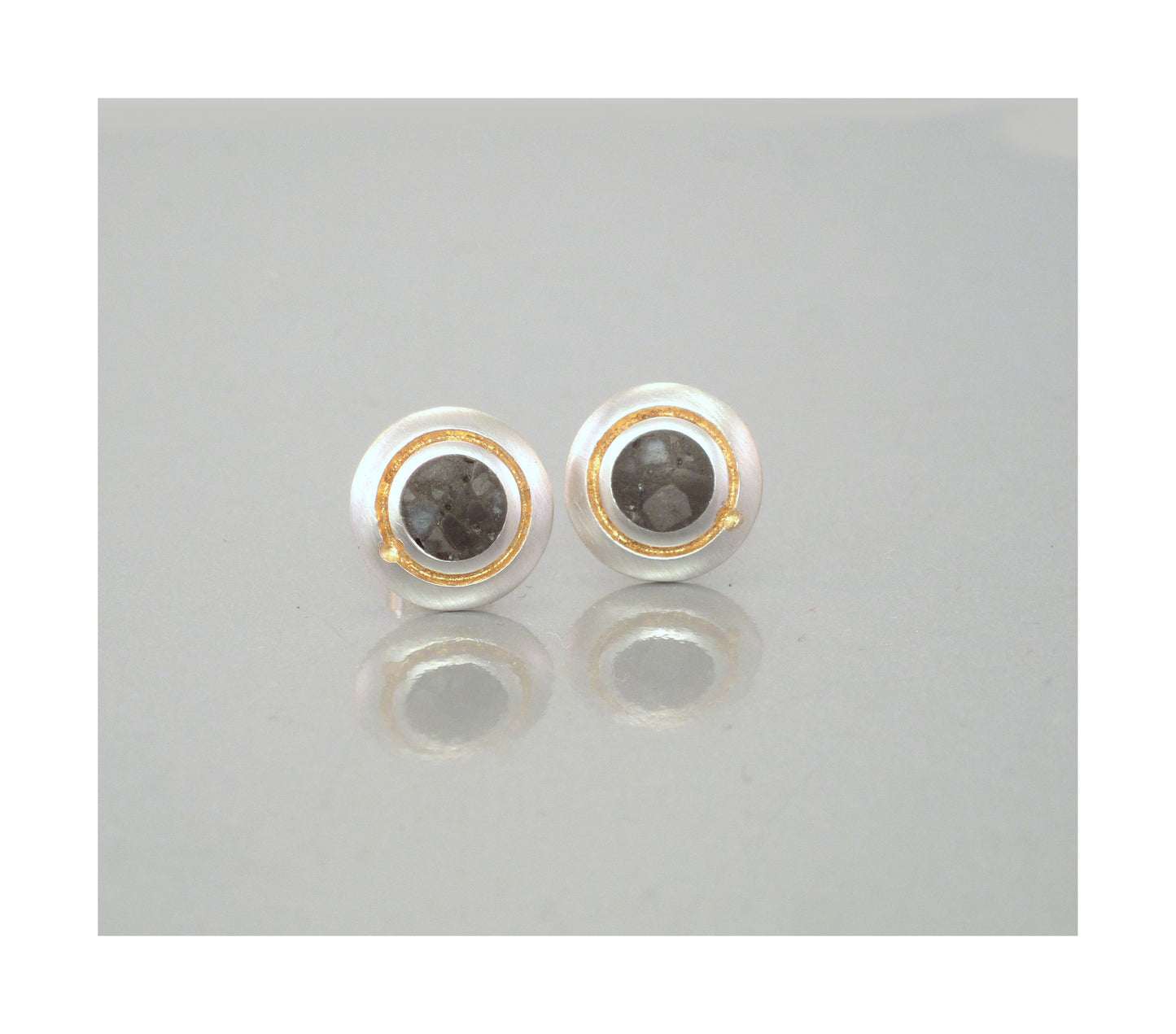 Limestone inlay stud with some sun