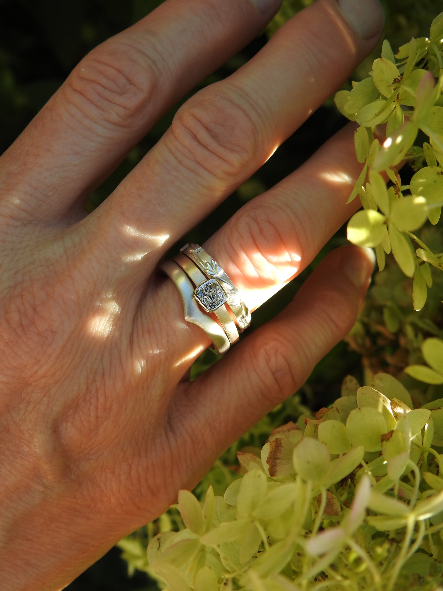 Organic square cluster diamond stacker ring