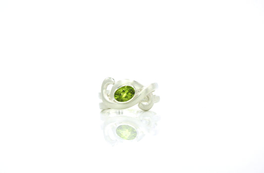 Enfoldment with peridot