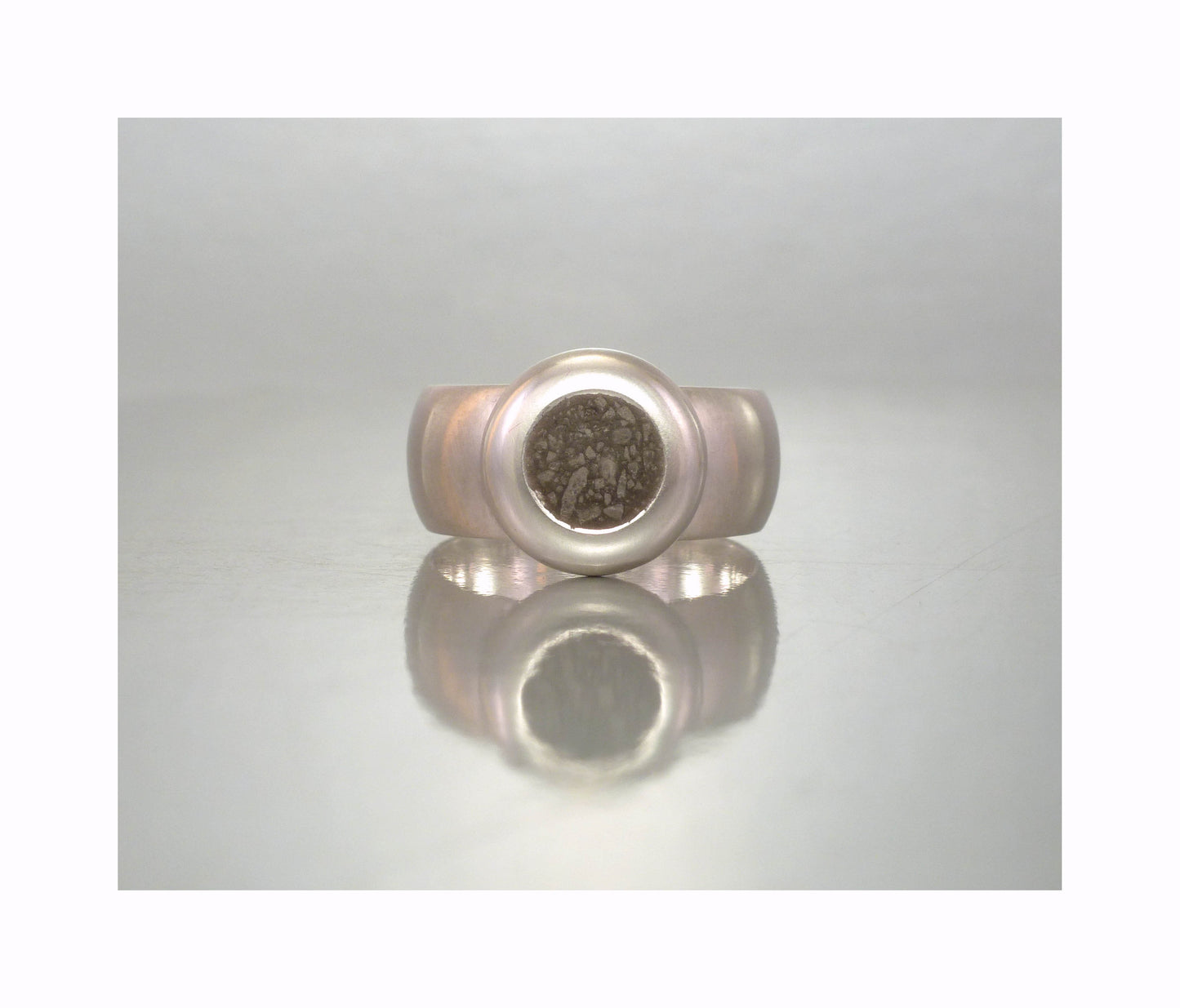 Soft round limestone inlay