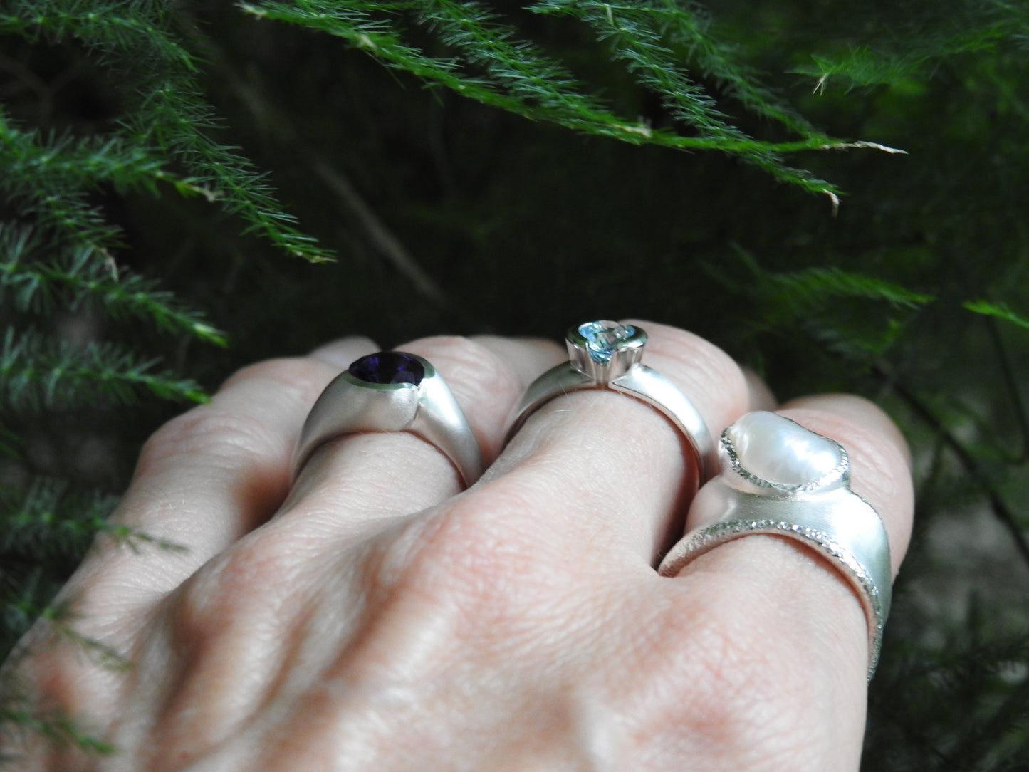 Flared bezel