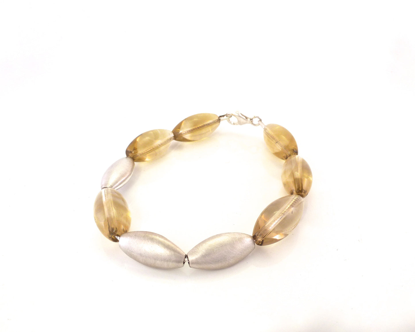 Canadian Handmade Custom, One of kind jewellery in gold, platinum, diamond, pearl, sapphire, Canadian diamonds, rubies, precious stone, semi-precious stone in Kingston, Ottawa, Toronto, Ontario, British Columbia, US, New York, California, L.A.