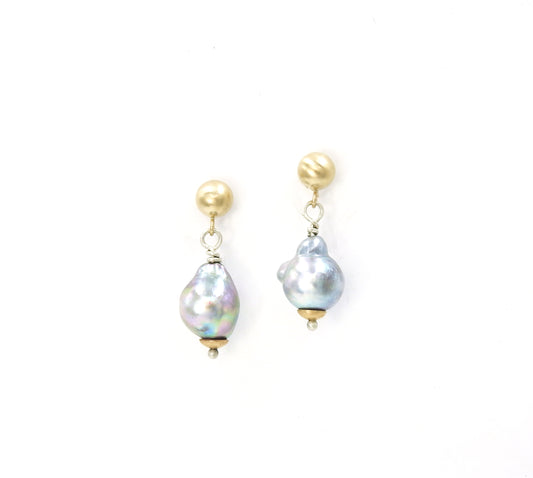 Grey baroque with yellow gold