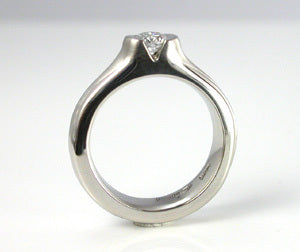 Custom diamond engagement ring by ZEALmetal, Nicole Horlor, Kingston, ON, Canada