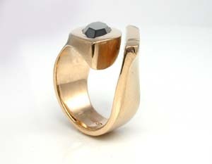 Canadian Handmade Custom, One of kind jewellery in gold, platinum, diamond, pearl, sapphire, Canadian diamonds, rubies, precious stone, semi-precious stone in Kingston, Ottawa, Toronto, Ontario, British Columbia, US, New York, California, L.A.