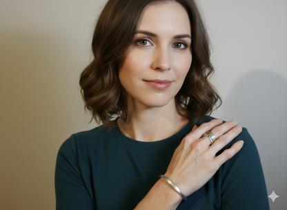 Blossom with yellow gold bezel and tourmaline