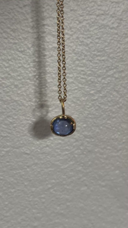Oval sapphire gumdrop