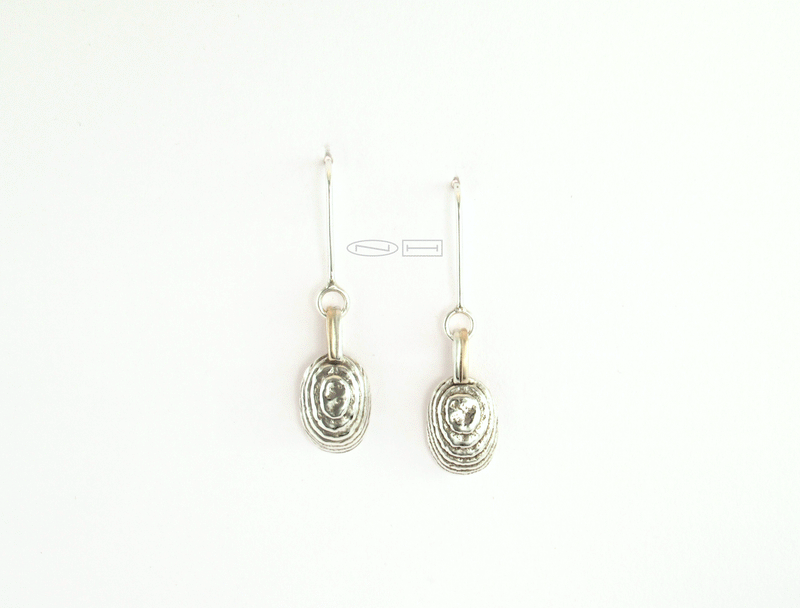 Canadian Handmade Custom, One of kind jewellery in gold, platinum, diamond, pearl, sapphire, Canadian diamonds, rubies, precious stone, semi-precious stone in Kingston, Ottawa, Toronto, Ontario, British Columbia, US, New York, California, L.A.
