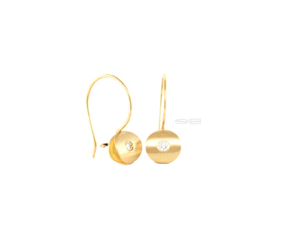 14kt yelow gold diamond earrings handcrafted by ZEALmetal, Nicole Horlor, Kingston, ON, Canada