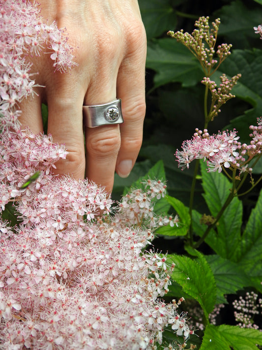 Tailored Organically You 18kt white gold diamond ring, By ZEALmetal, Nicole Horlor, in Kingston, ON, Canada 