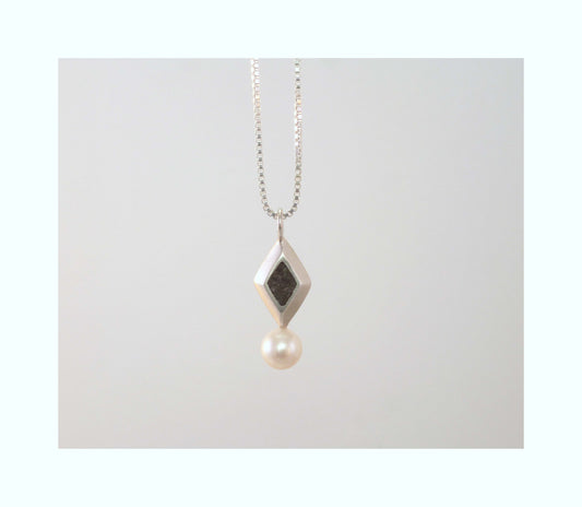 Triangle limestone inlay