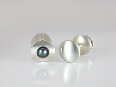 Pearl curve cufflinks