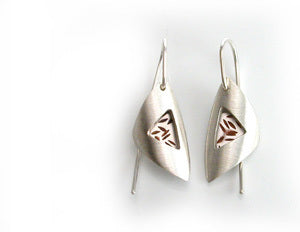 Triangle dangle