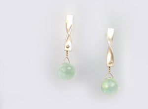 Twist dangle