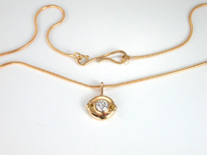 Canadian Handmade Custom, One of kind jewellery in gold, platinum, diamond, pearl, sapphire, Canadian diamonds, rubies, precious stone, semi-precious stone in Kingston, Ottawa, Toronto, Ontario, British Columbia, US, New York, California, L.A.
